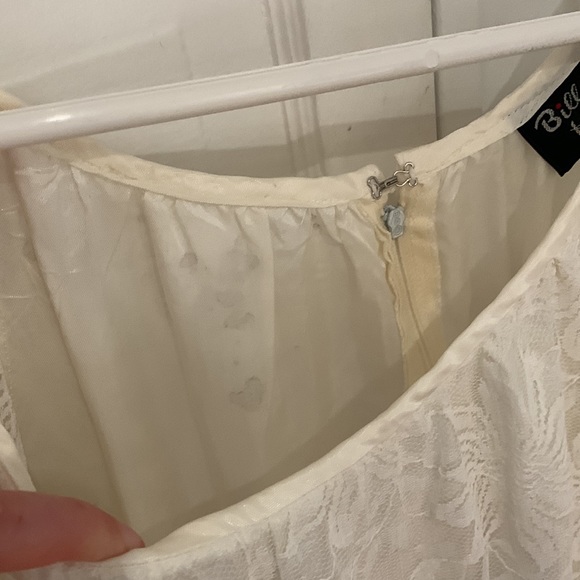 Vintage Lace Dress - Picture 5 of 7